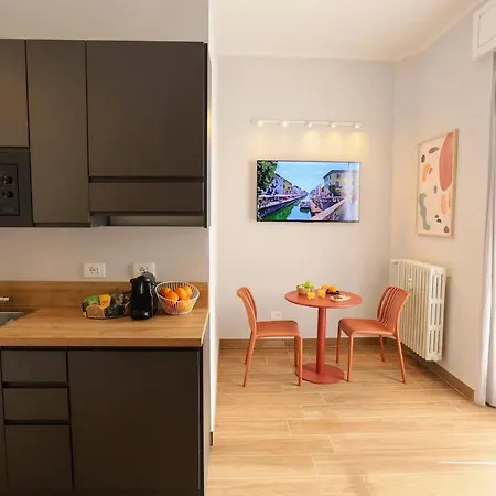 Apartment Mira Bloom - Metro 2 Passi - Duomo E Linate Direttamente - Ac - Balcone Milan